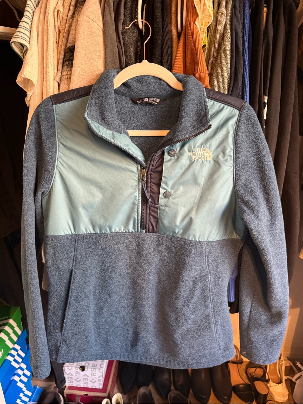 The North Face Women's Blue 1/4 Zip Jacket